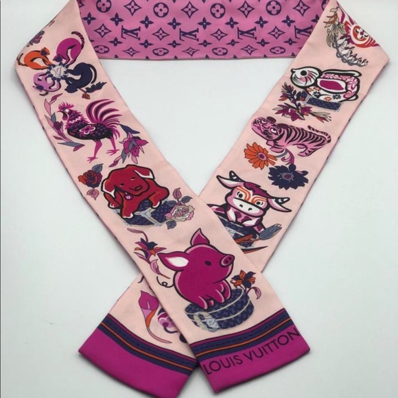 lv zodiac scarf